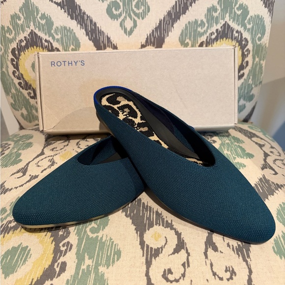Rothy’s New in Box Almond Toe Demi Mule in Aquamarine Size 8 - Picture 2 of 7